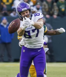 11217412 - Minnesota Vikings at Green Bay PackersSearch