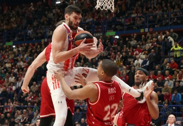 11279279 - Euroleague basketball - EA7 Emporio Armani Milan vs Red Star  BelgradeSearch | EPA