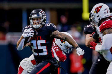 11217262 - Arizona Cardinals at Atlanta FalconsSearch